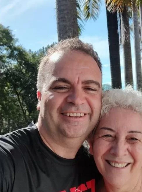 <span style="color:#FF6726;">Ronaldo Gouveia</span><br> 